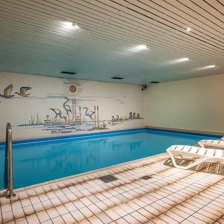 Ferienwohnanlage E7 Mit 2 Schlafzimmer Und Hallenbad *