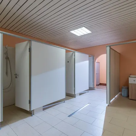 Ferienwohnanlage E7 Mit 2 Schlafzimmer Und Hallenbad Apartment