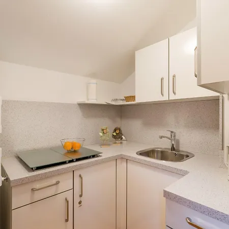 Ferienwohnanlage E7 Mit 2 Schlafzimmer Und Hallenbad Lägenhet *